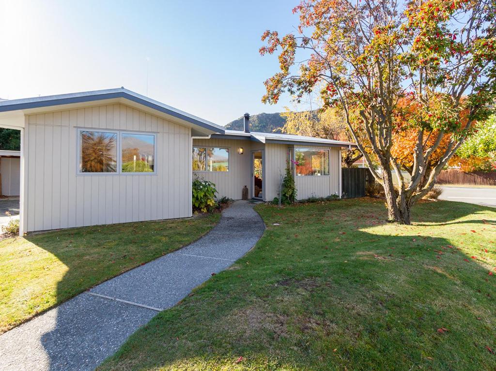 brow peak view arrowtown holiday home