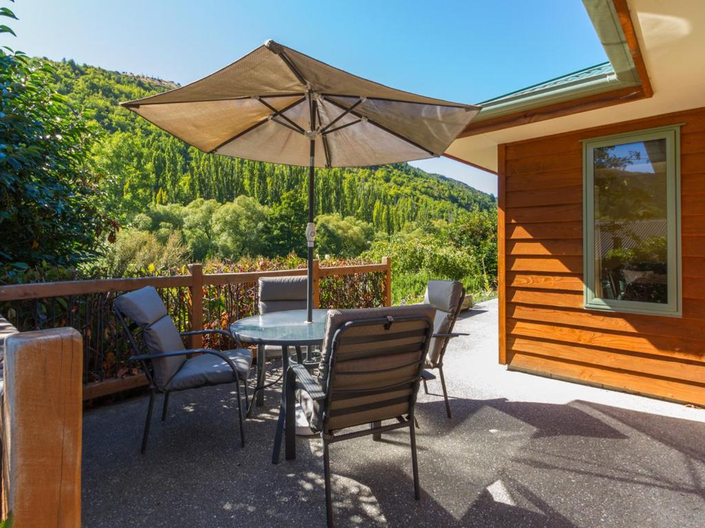 sawmillers retreat arrowtown holiday home